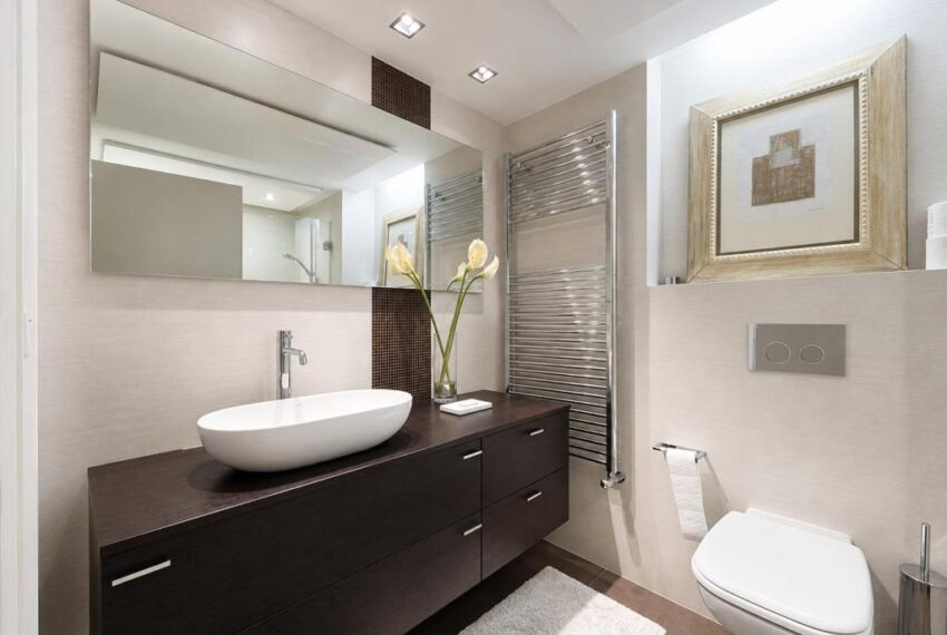 bathroom_150kb1_0268971001779965856