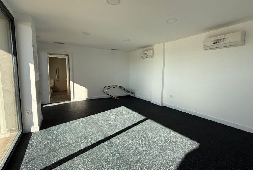 img_5092_0237464001763730222