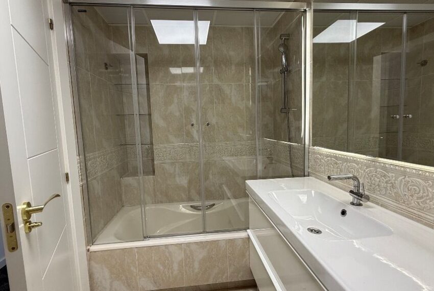 img_7442_0901143001776425179