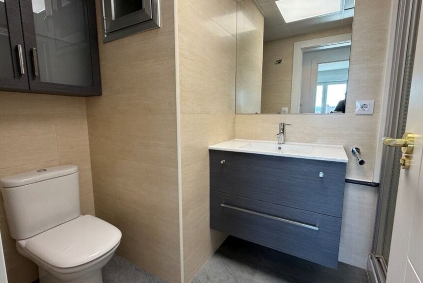 img_7453_0385536001776425185