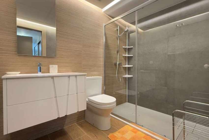 img_9564_0471822001744706995